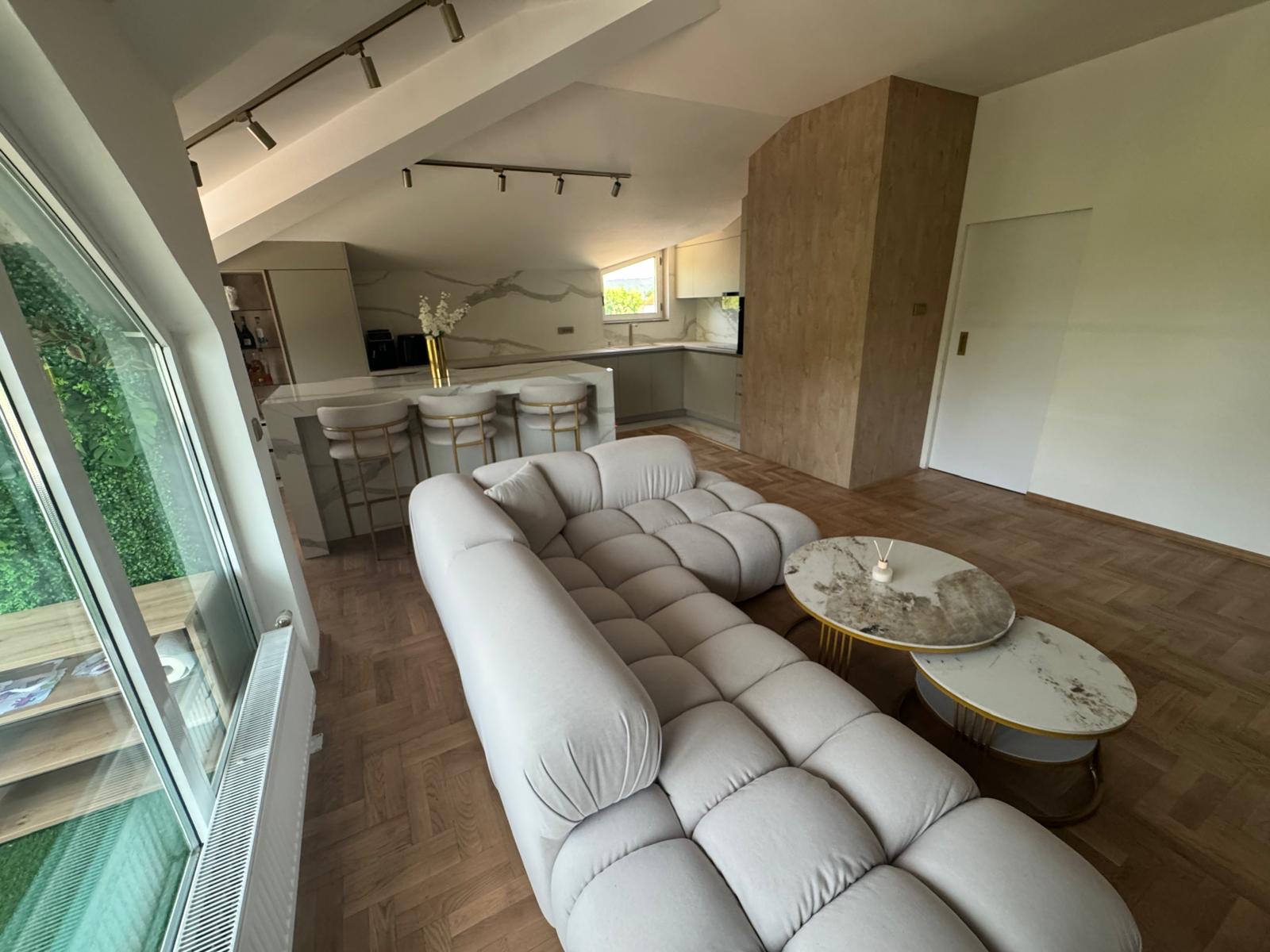 f91ed76a-72f1-4a6d-9655-82e8e2c121aa